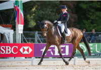 CCI4* Pau: Lucinda Fredericks aan de leiding